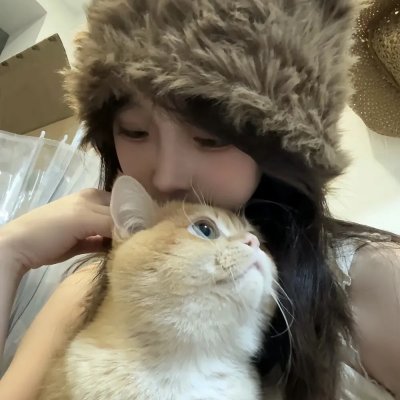 蕾丝炸弹